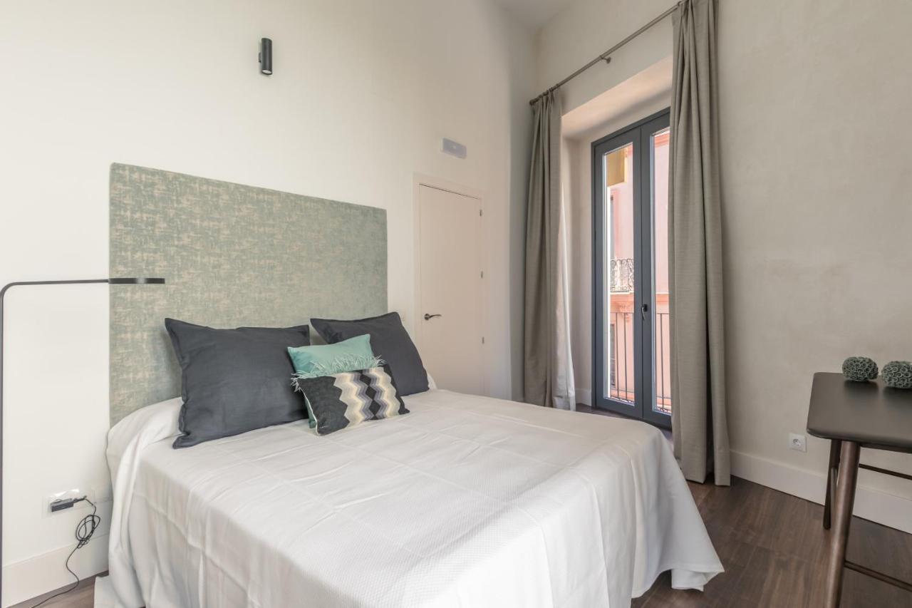 Green-Apartments Sierpes Luxury Suites Sevilha Exterior foto