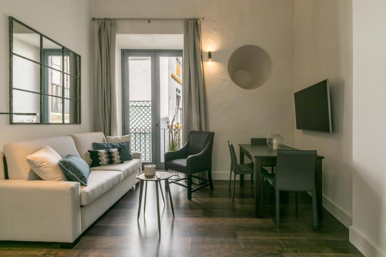Green-Apartments Sierpes Luxury Suites Sevilha Exterior foto